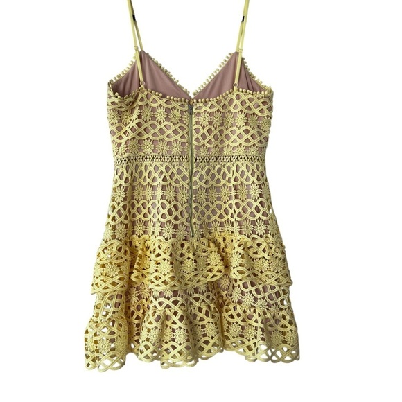 NWT Lulu’s Crochet Tiered Butter Yellow Garden Fairy Mini Dress size Large - Picture 7 of 16